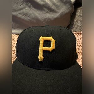 Pittsburgh Pirates New Era Cap, 7 1/8 inches, Brand New, No Tags